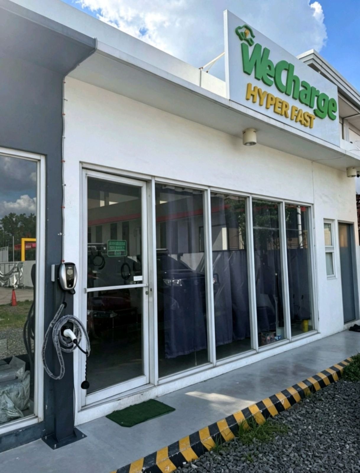 Angeles - Porac AC Charger
